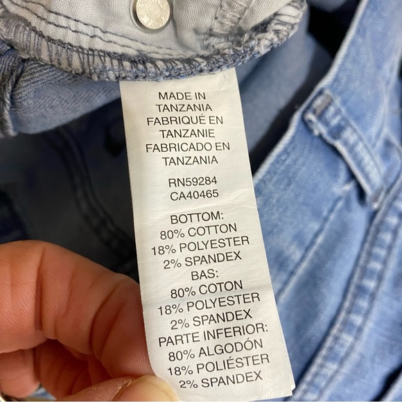 Children’s Place Light Wash Jeans - Picture 6 of 8